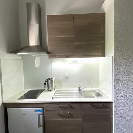 4 Pers Renove A 2 Pas De La Plage, Balcon Et Parking Prive, Centre - Fr-1-539-56 Apartman *